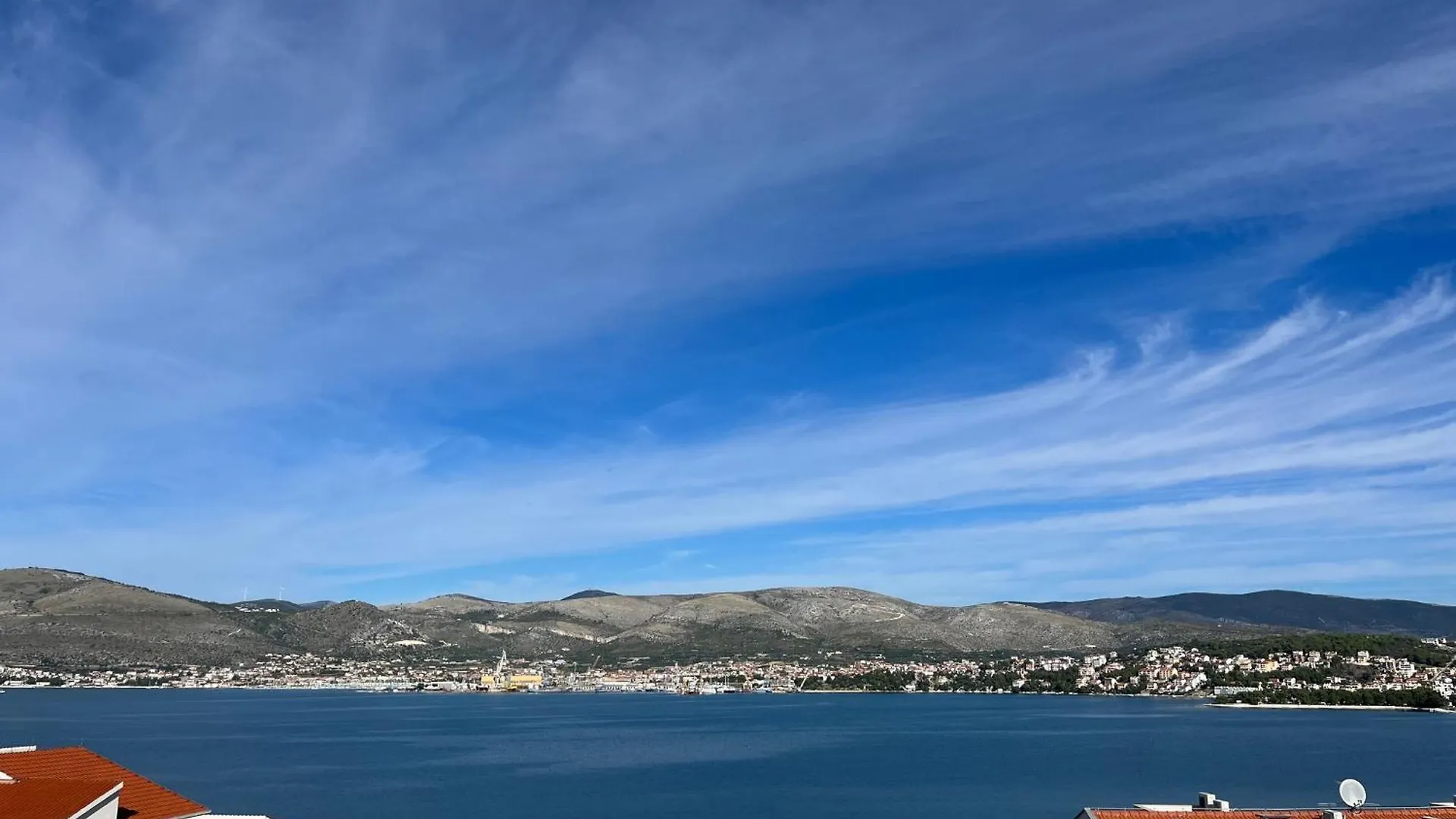 Villa Sofrania- Panoramic Views, Pool, Hot Tub, Location! Trogir