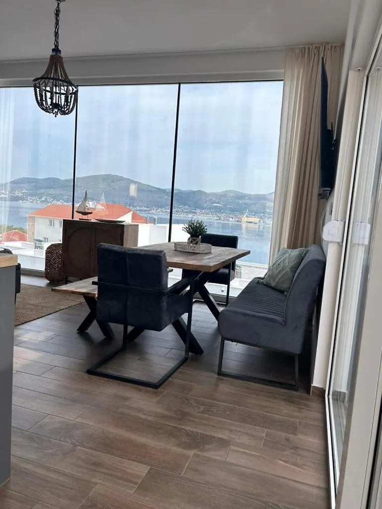 Villa Sofrania- Panoramic Views, Pool, Hot Tub, Location! Trogir