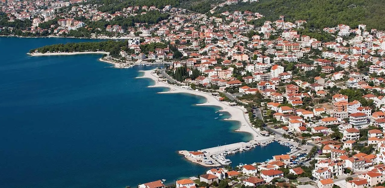 Villa Sofrania- Panoramic Views, Pool, Hot Tub, Location! Trogir