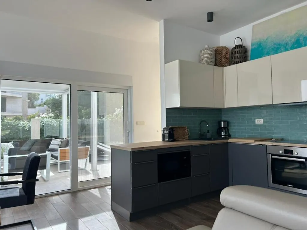 Villa Sofrania- Panoramic Views, Pool, Hot Tub, Location! Trogir