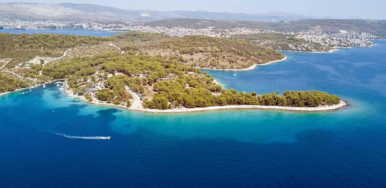 Villa Sofrania- Panoramic Views, Pool, Hot Tub, Location! Trogir